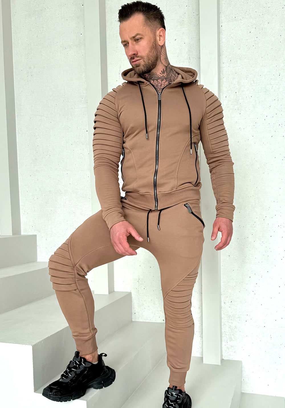 Men’s Knit Tracksuit Relief – Beige