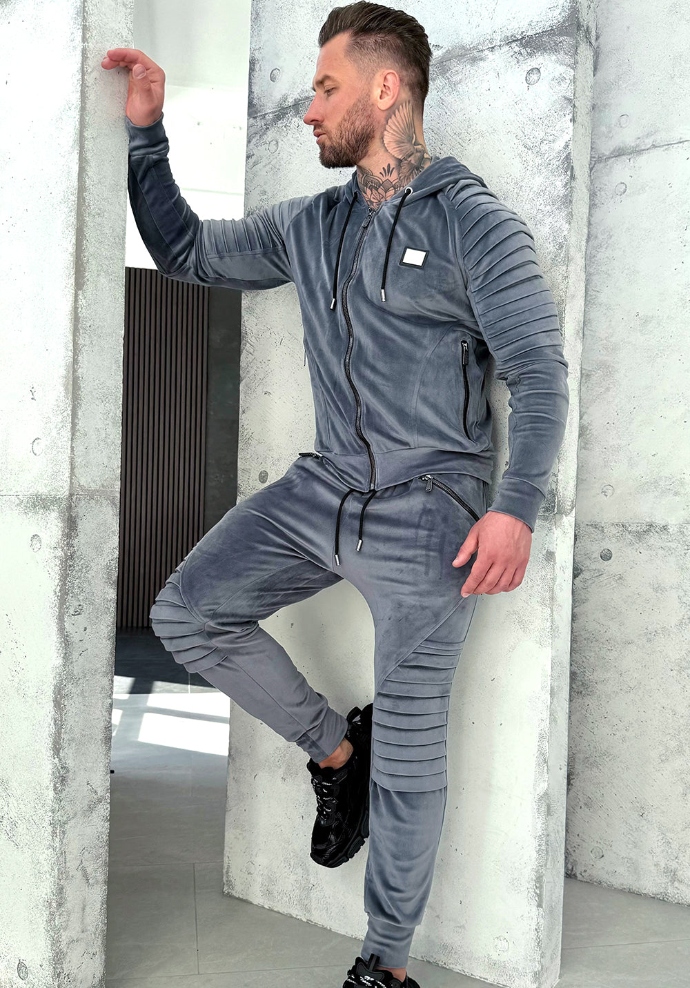 Men’s Tracksuit Relief Velour – Graphite