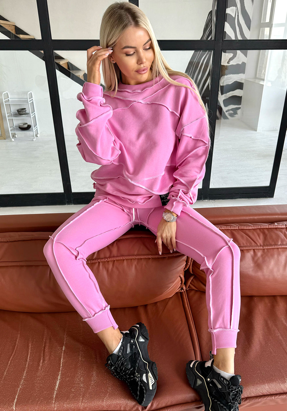 Women’s Reverse Seam Tracksuit – Inva Pink