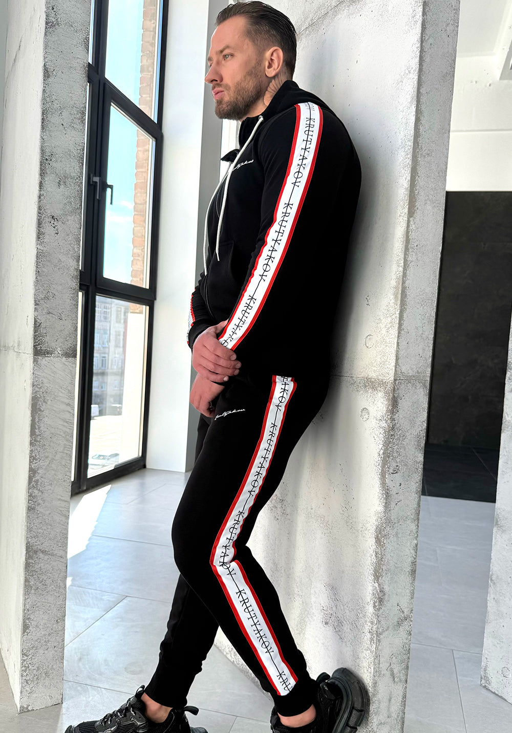 Men’s Knit Tracksuit Stripes – Black