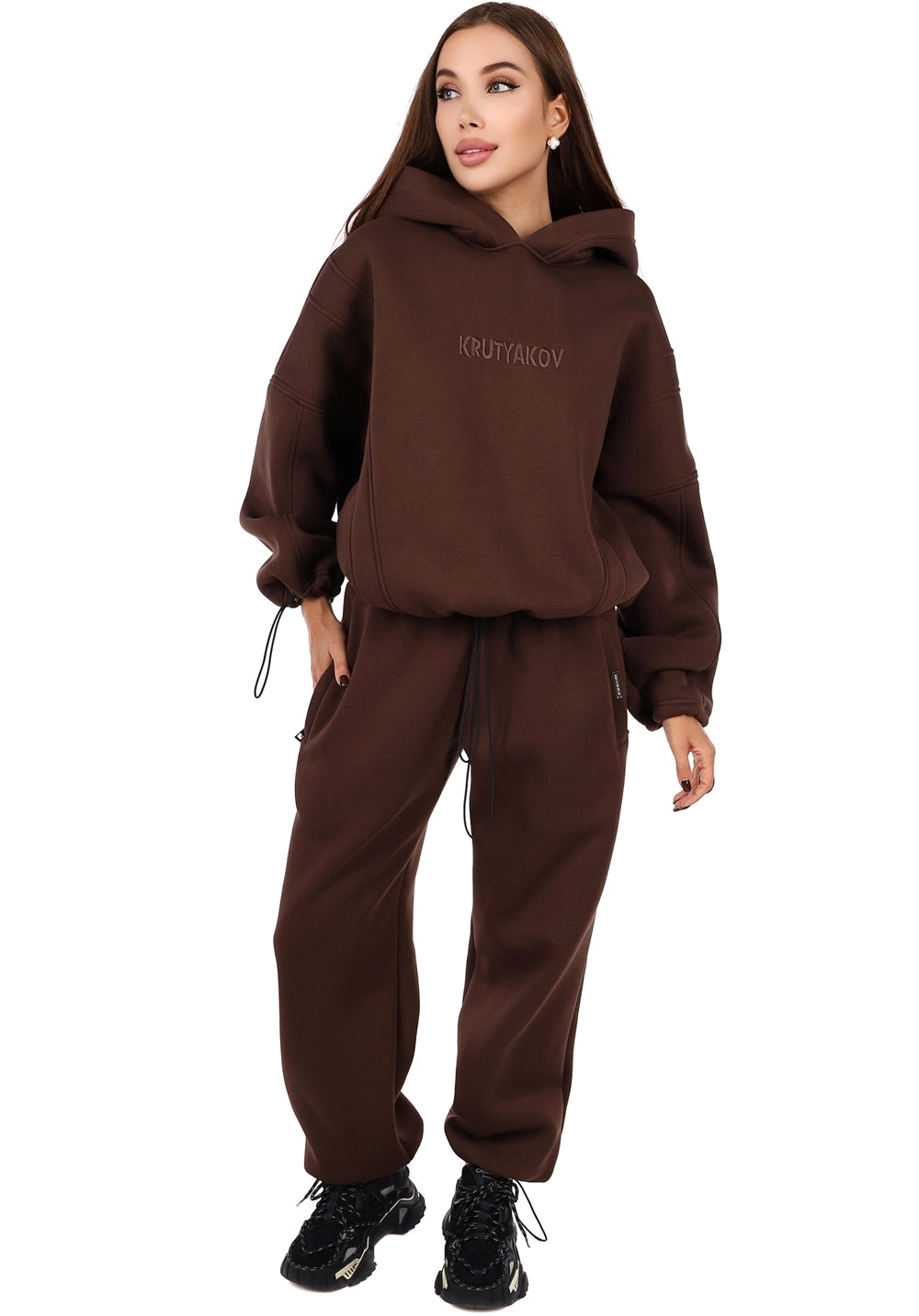 Women’s Warm Stylish Tracksuit – Erika Brown