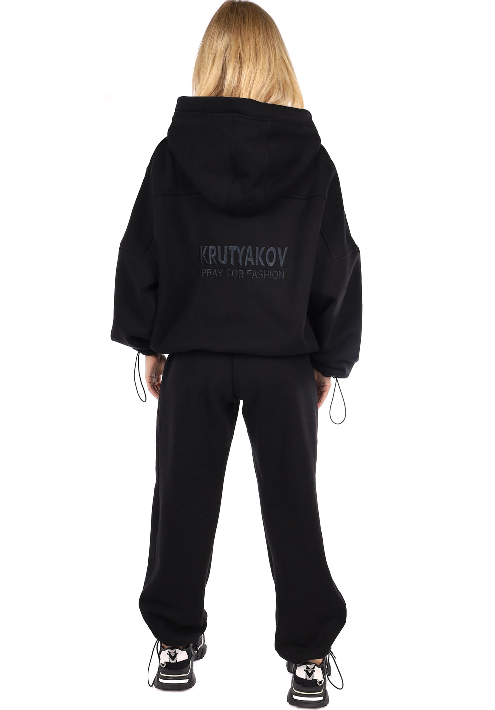 Women’s Warm Stylish Tracksuit – Erika Black
