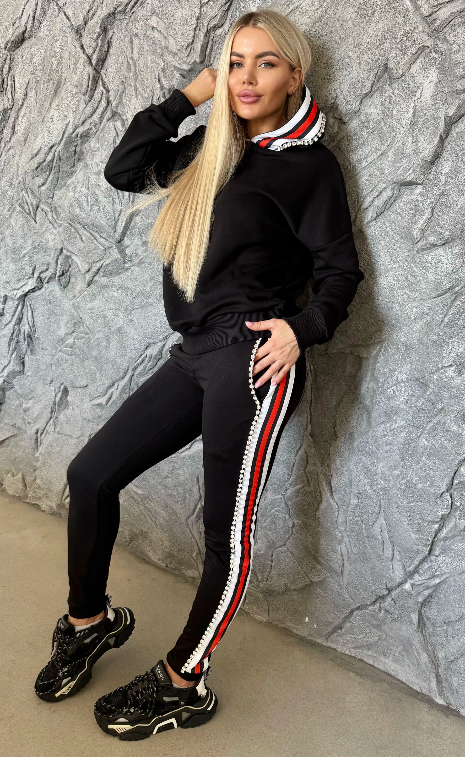 Women’s Warm Rhinestone Tracksuit – Flavia Black