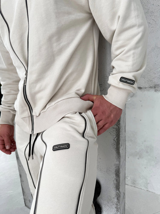 Men’s Tracksuit Delta – Cream Zip Detail