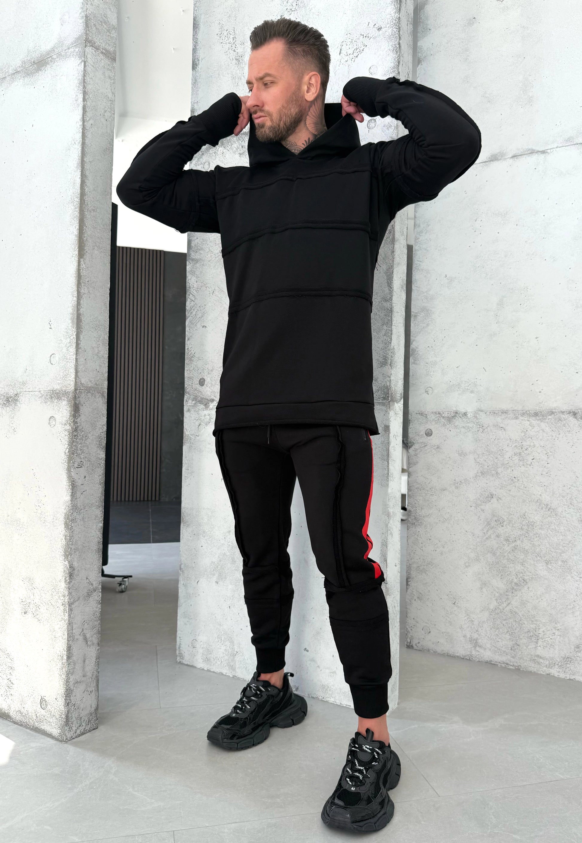 Men’s Tracksuit Hardy – Black / Red Stripe