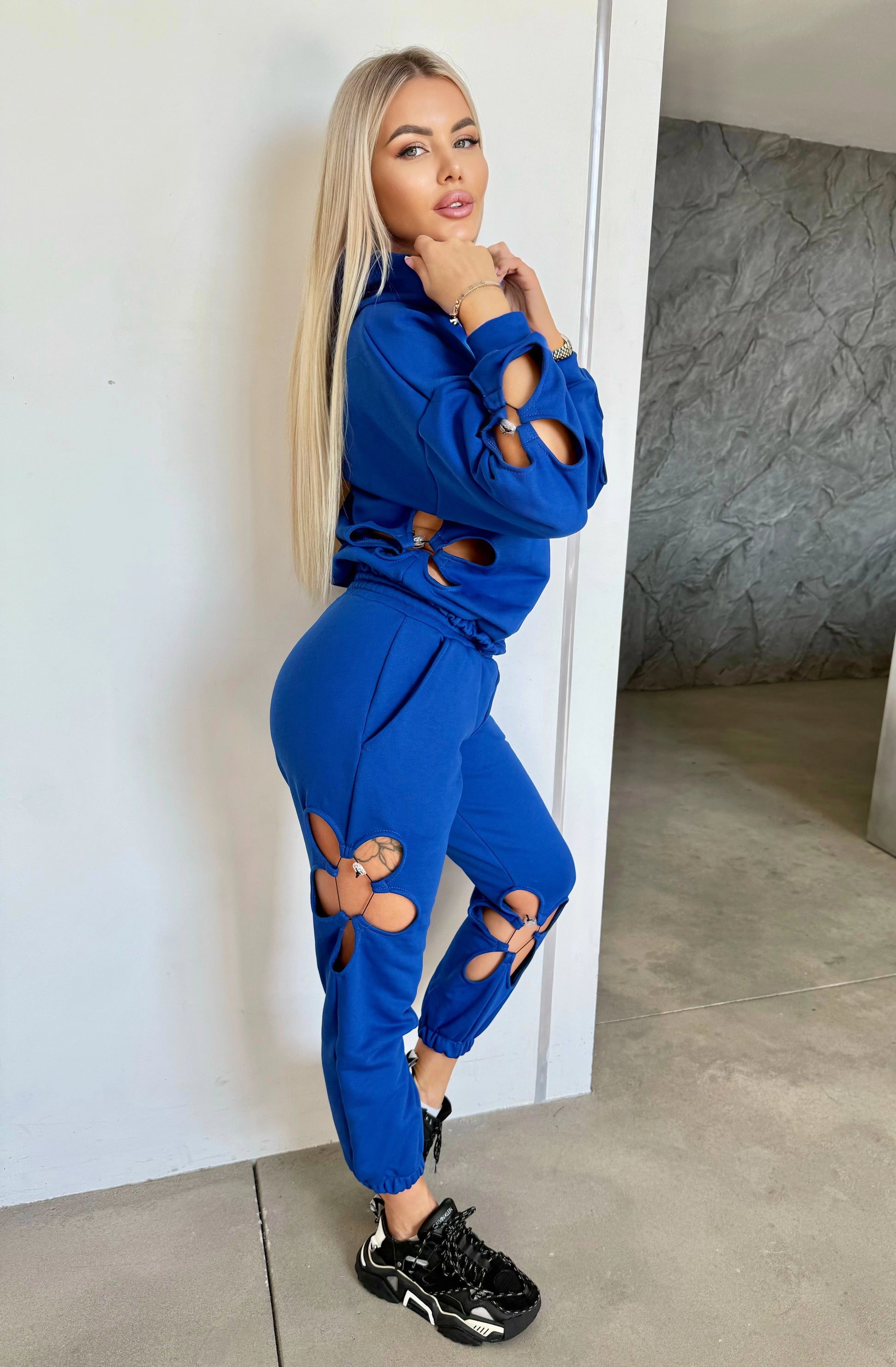 Women’s Flower Cut-Out Tracksuit — Daisy Blue