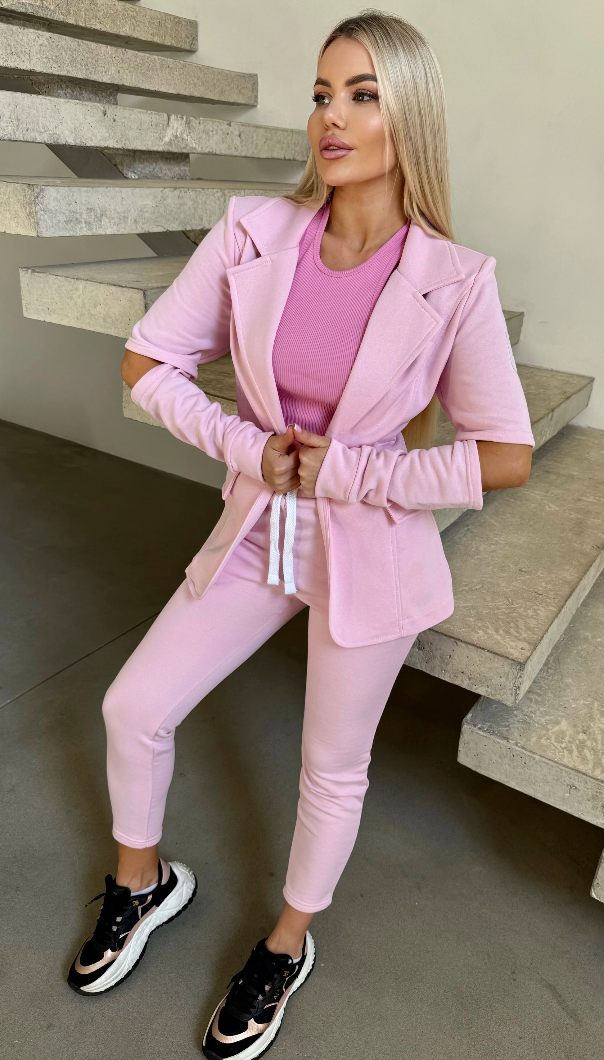 Women’s Jogger Suit – Classy Pink