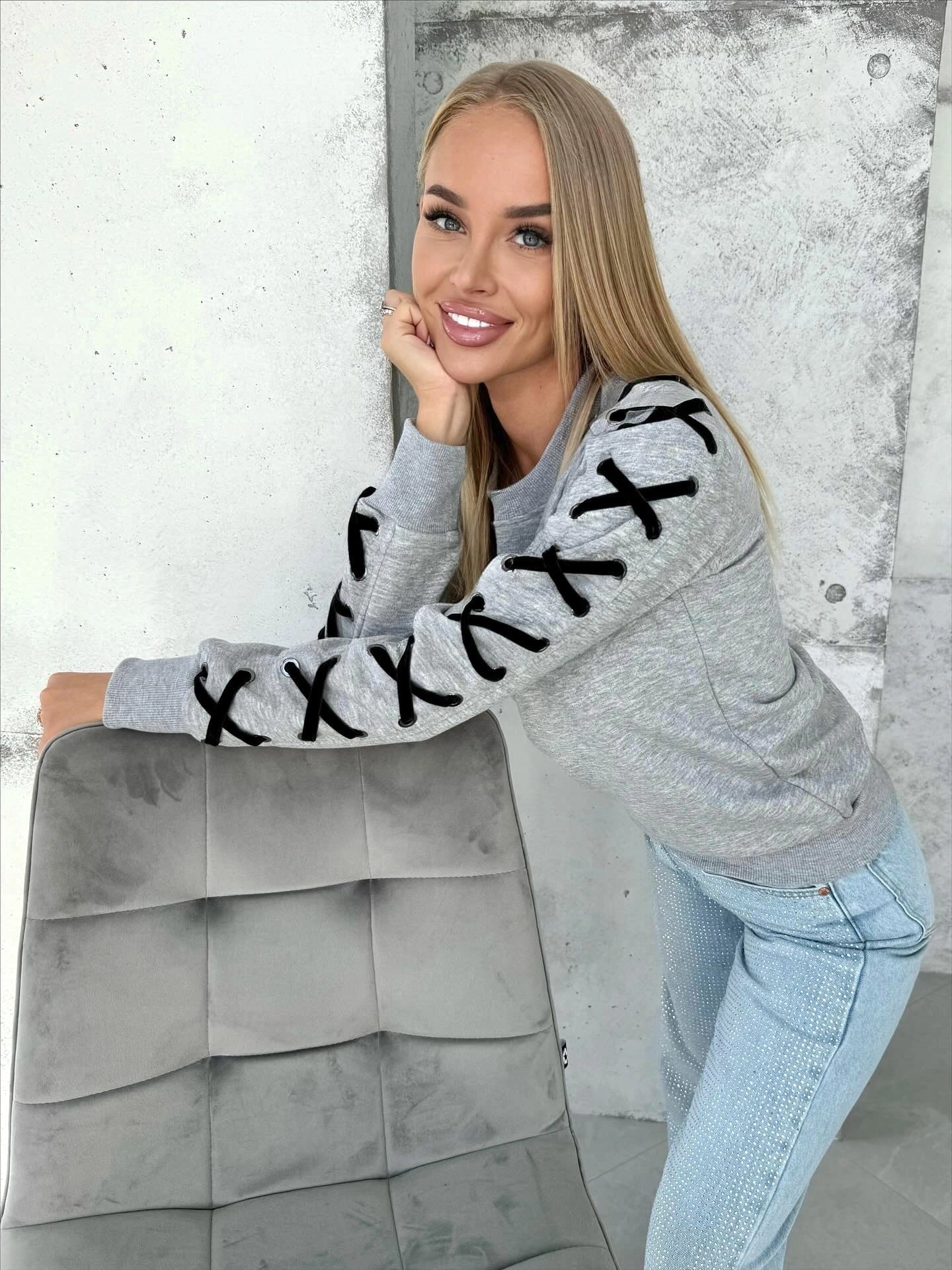 WOMEN’S SWEATSHIRT CROSS RIBBONS — GREY