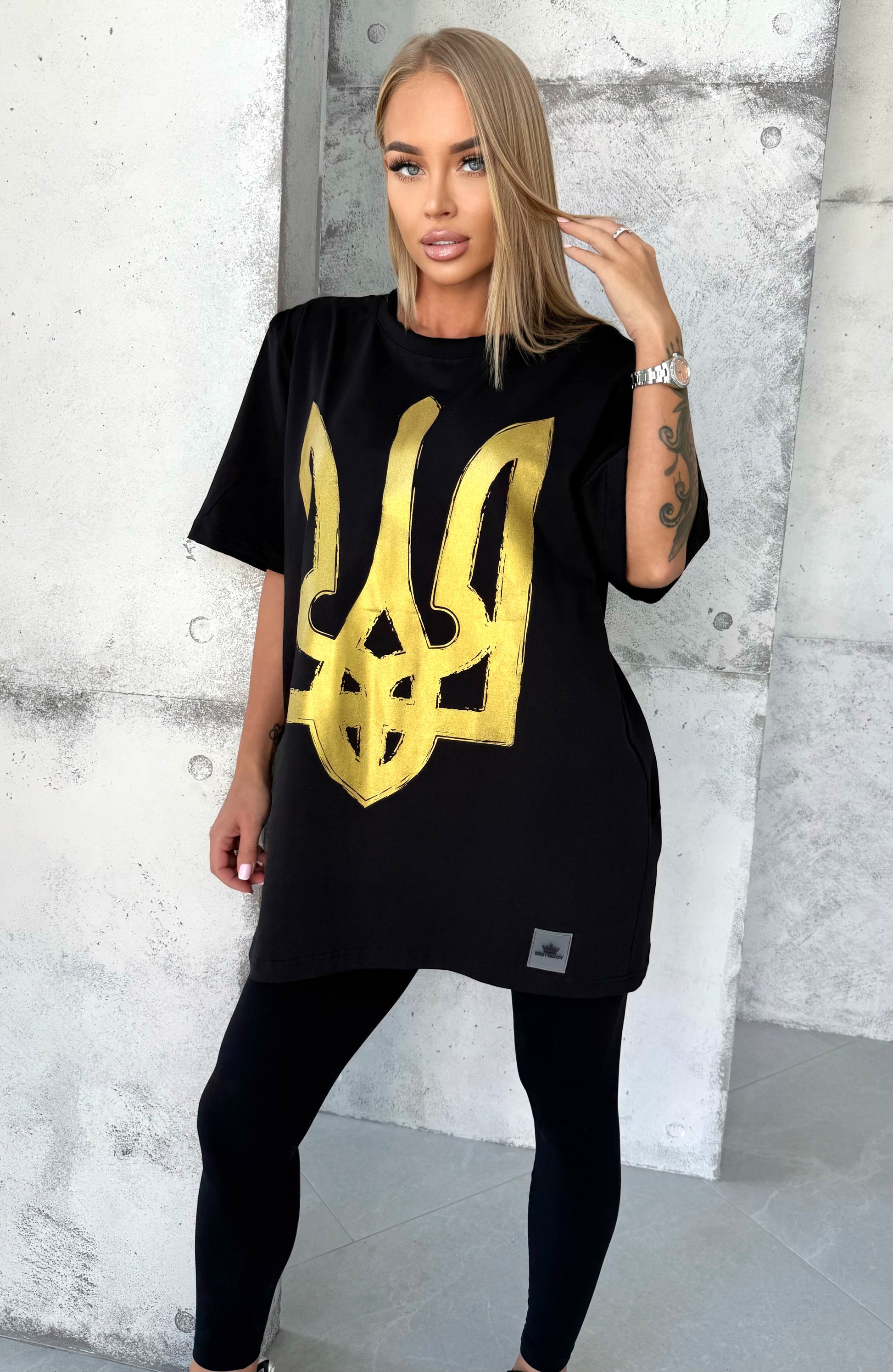 Women’s Oversize T-Shirt Ukrainian Emblem Black