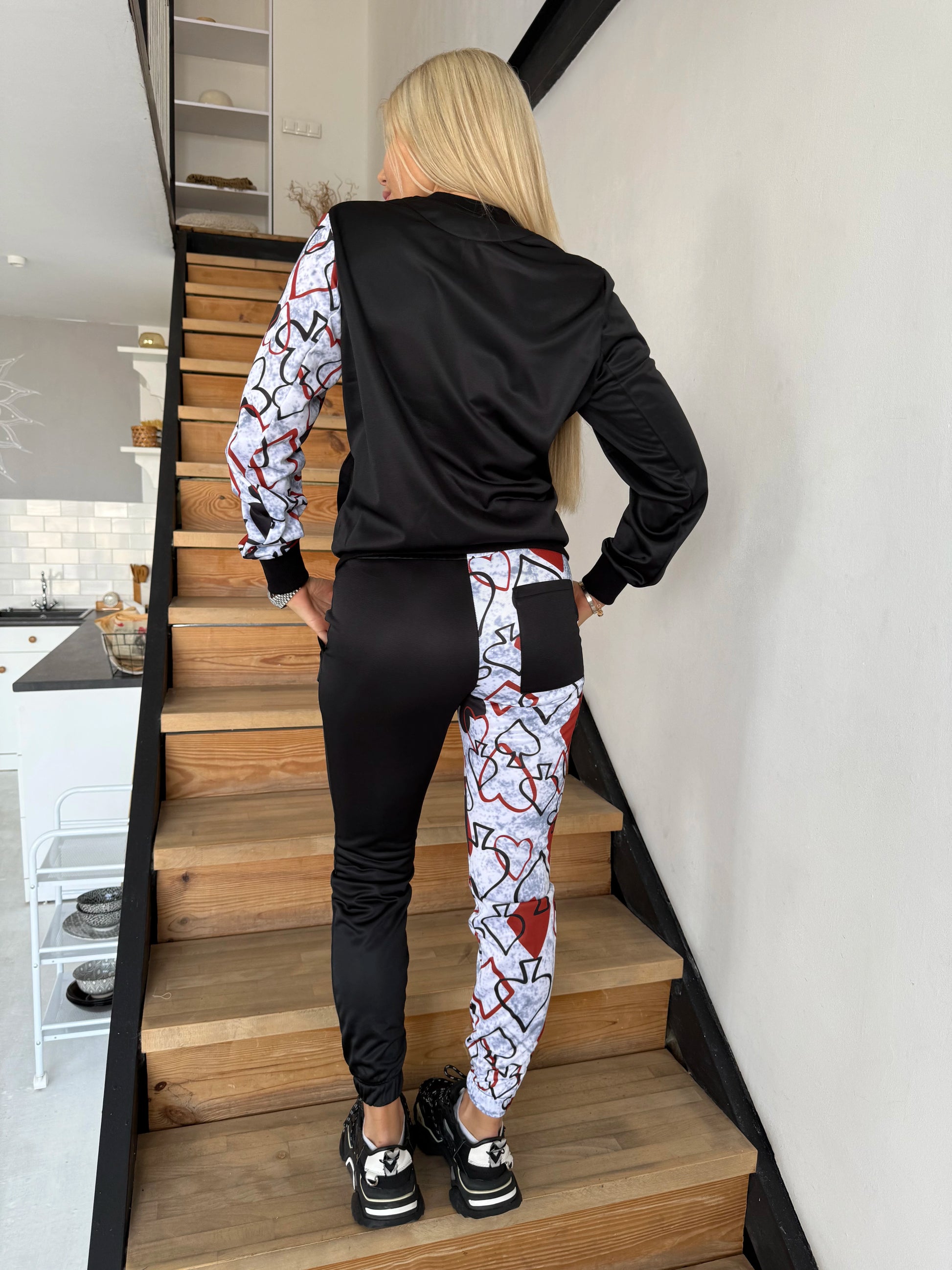 Women’s Asymmetric Printed Tracksuit – Preference