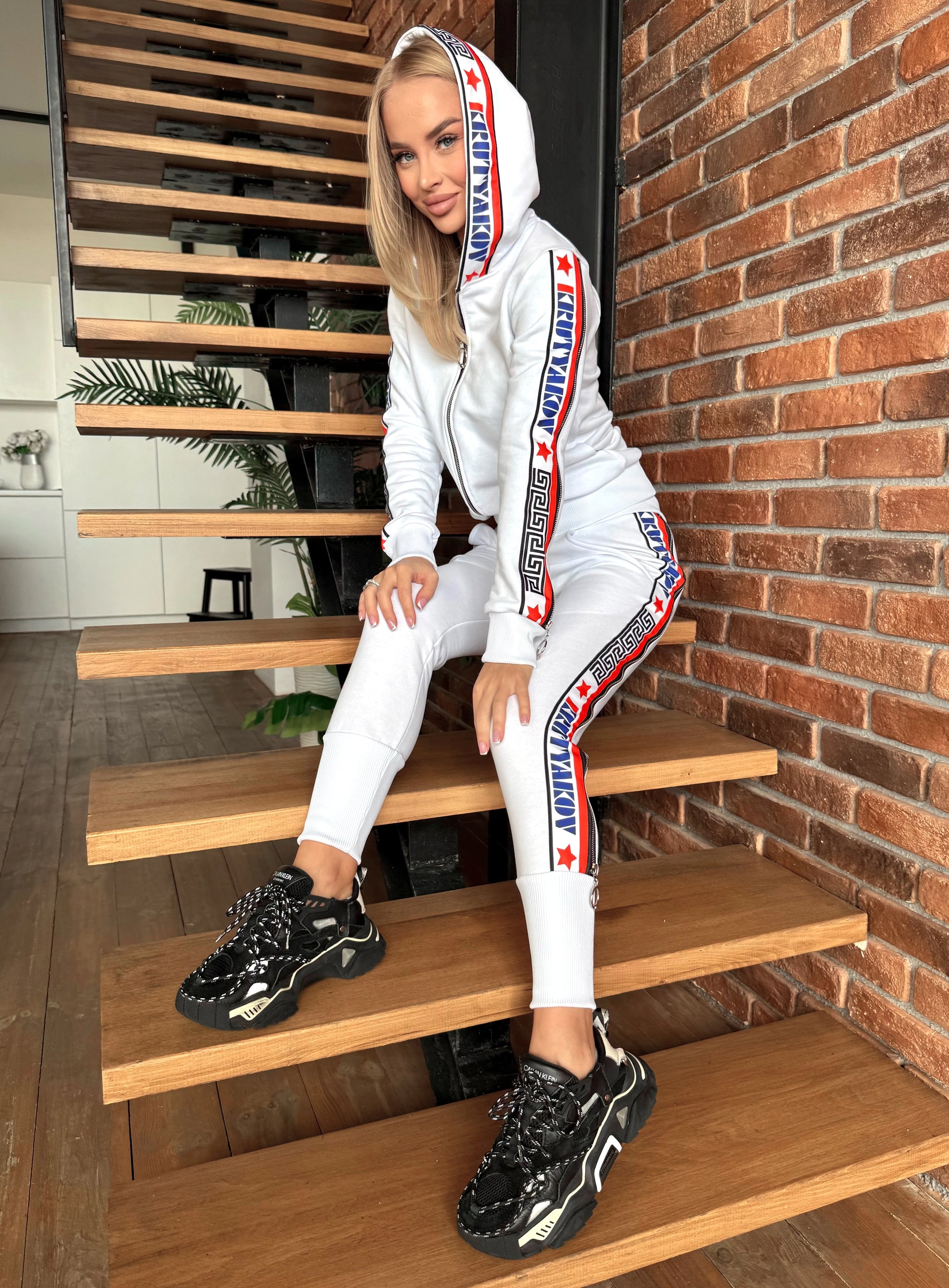 Women’s Cotton Zip-Detail Tracksuit – Istra White