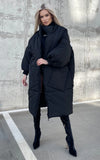 Women’s Oversized Winter Puffer Coat – Black Queen