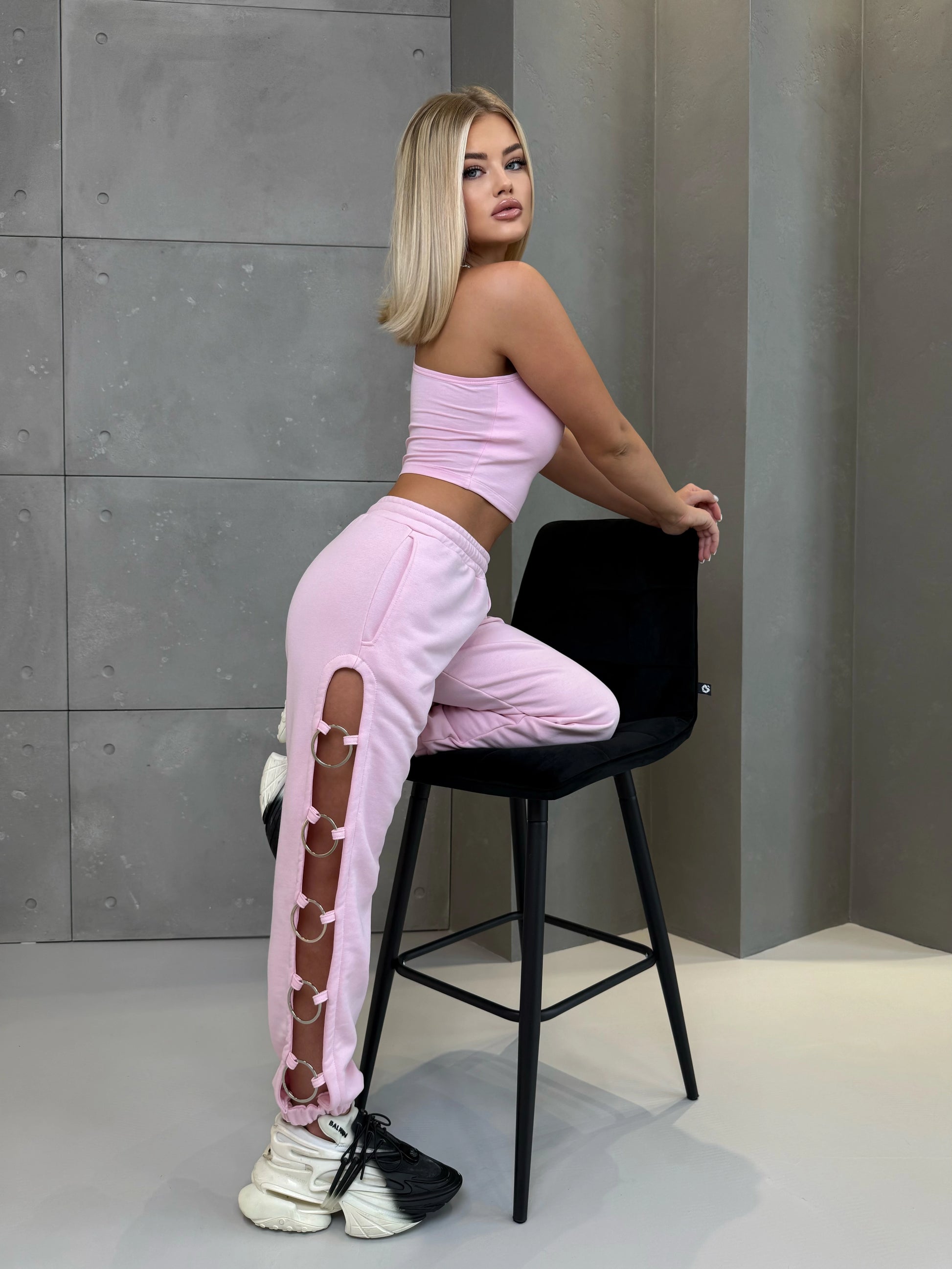 Women’s Cut-Out Joggers Five-Ring— Pink