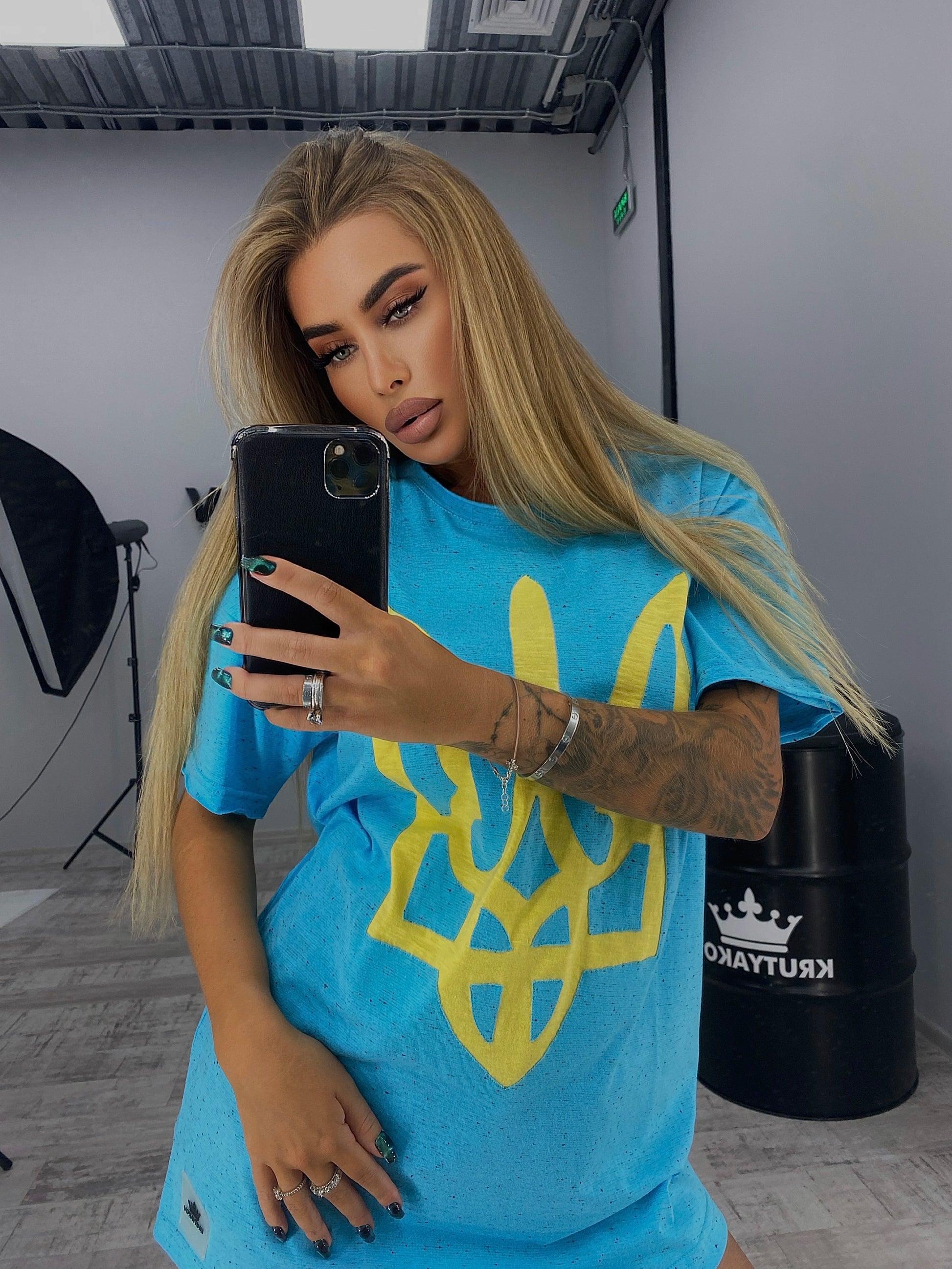 Women’s Oversize T-Shirt Ukrainian Emblem Blue