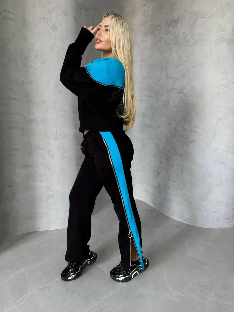 Women’s Knit Tracksuit with Zippers – Dana