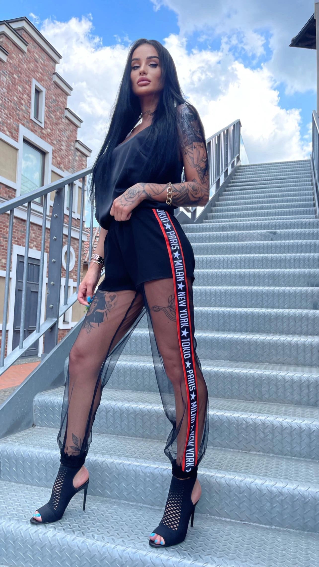 Women’s Fashion Cities Mesh Joggers — Black