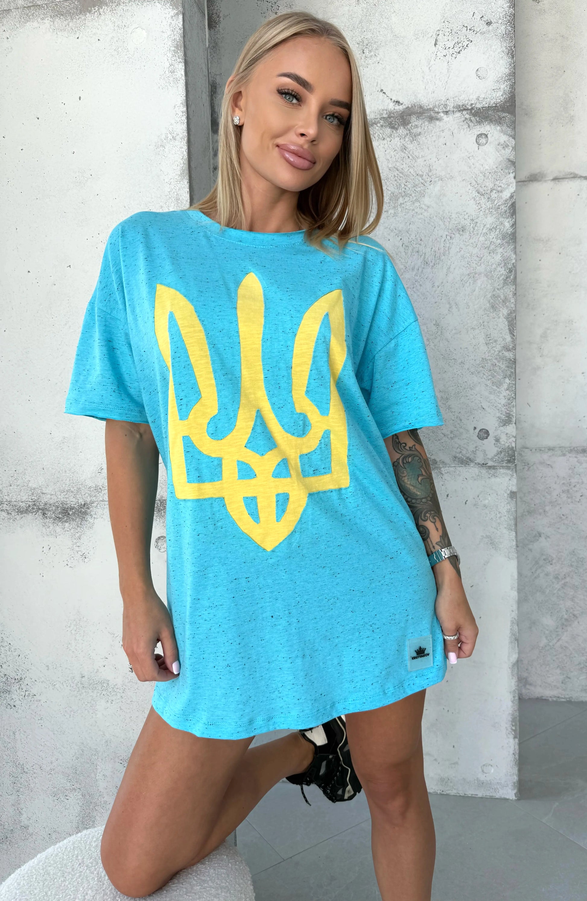 Women’s Oversize T-Shirt Ukrainian Emblem Blue