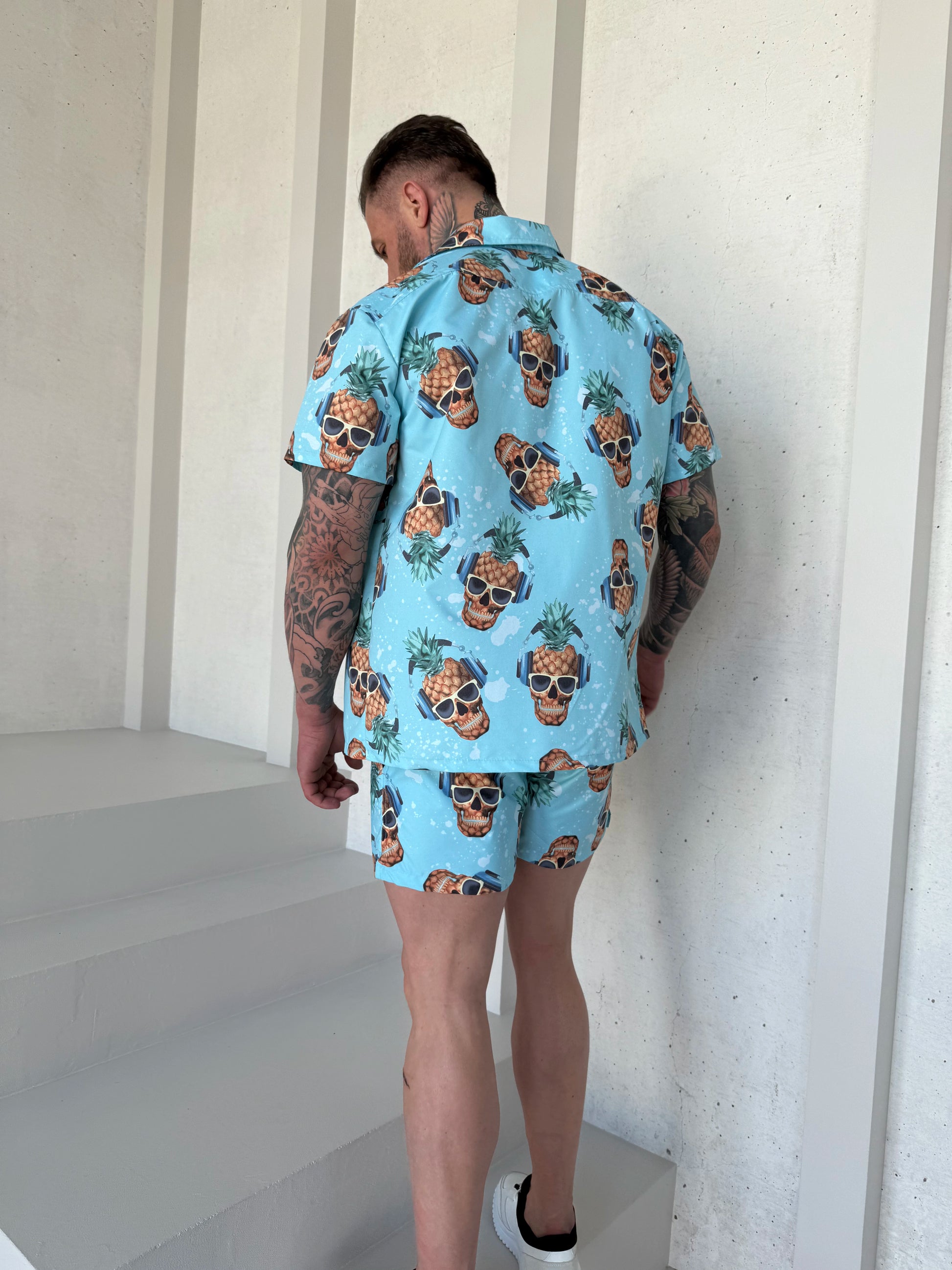 Men’s Beach Set Pineapple Skulls – Sky Blue