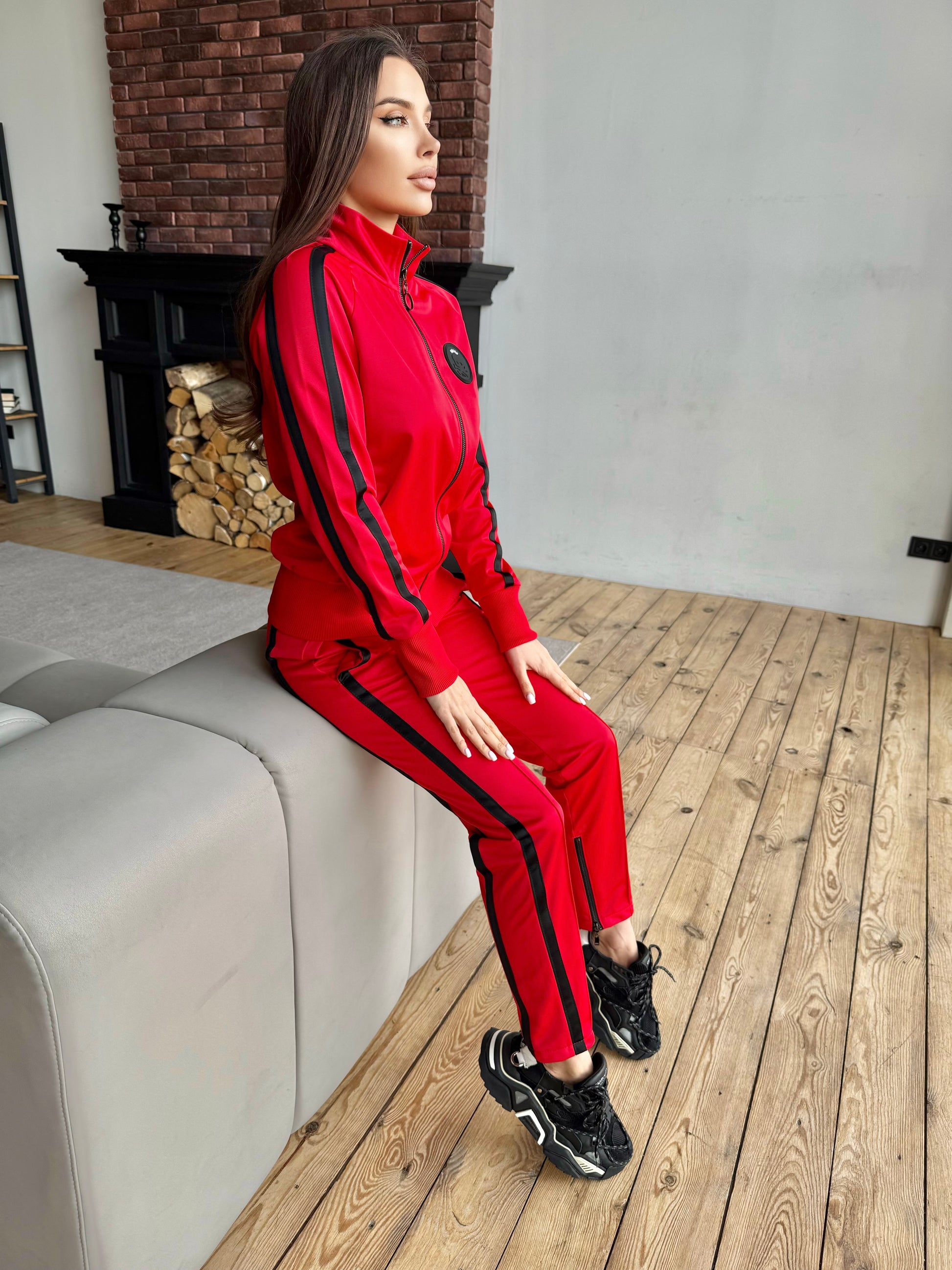 Women’s Sport Tracksuit – Oblivion Red