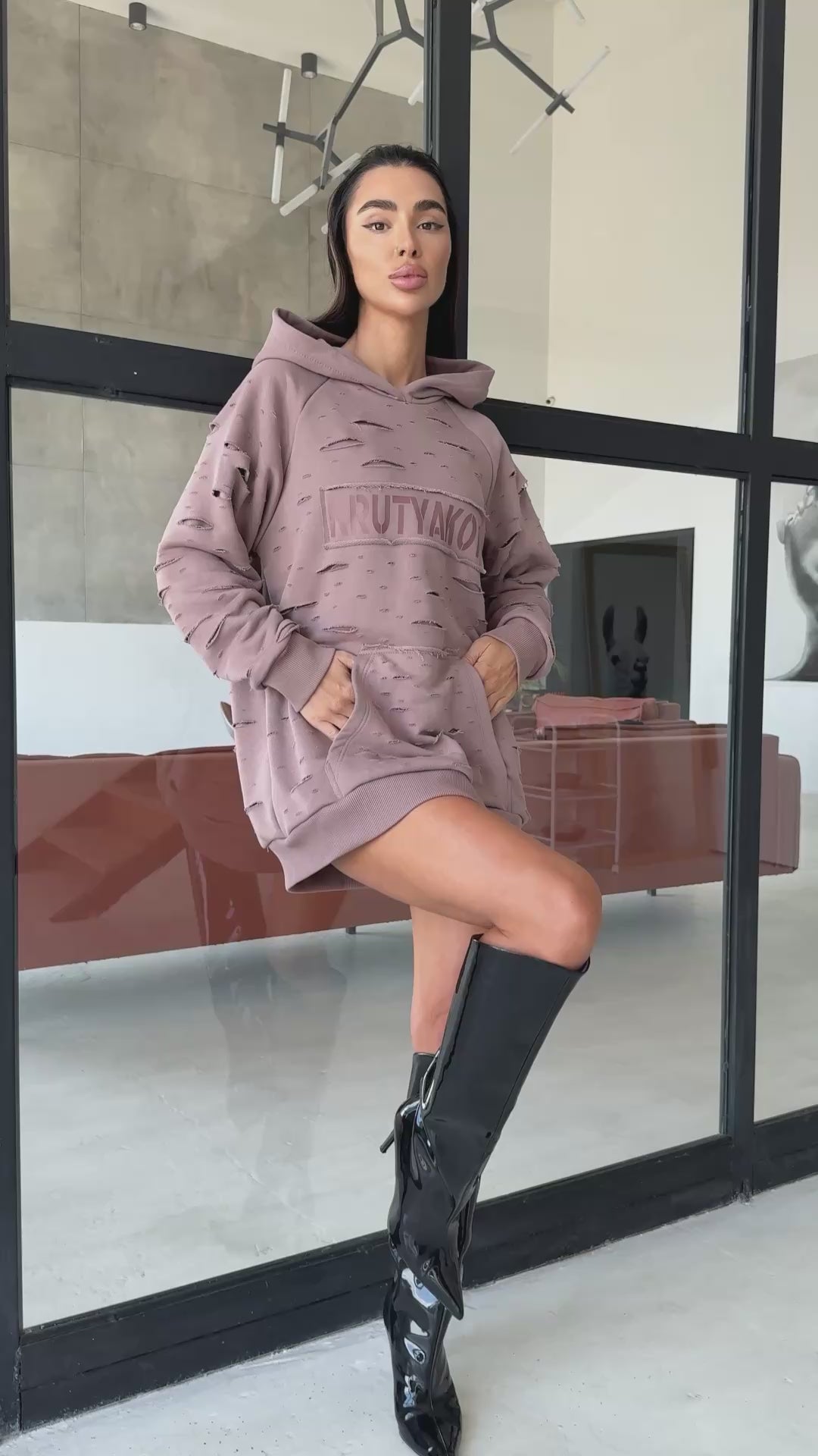 WOMEN’S DESIGNER DISTRESSED LONG HOODIE — MAUVE