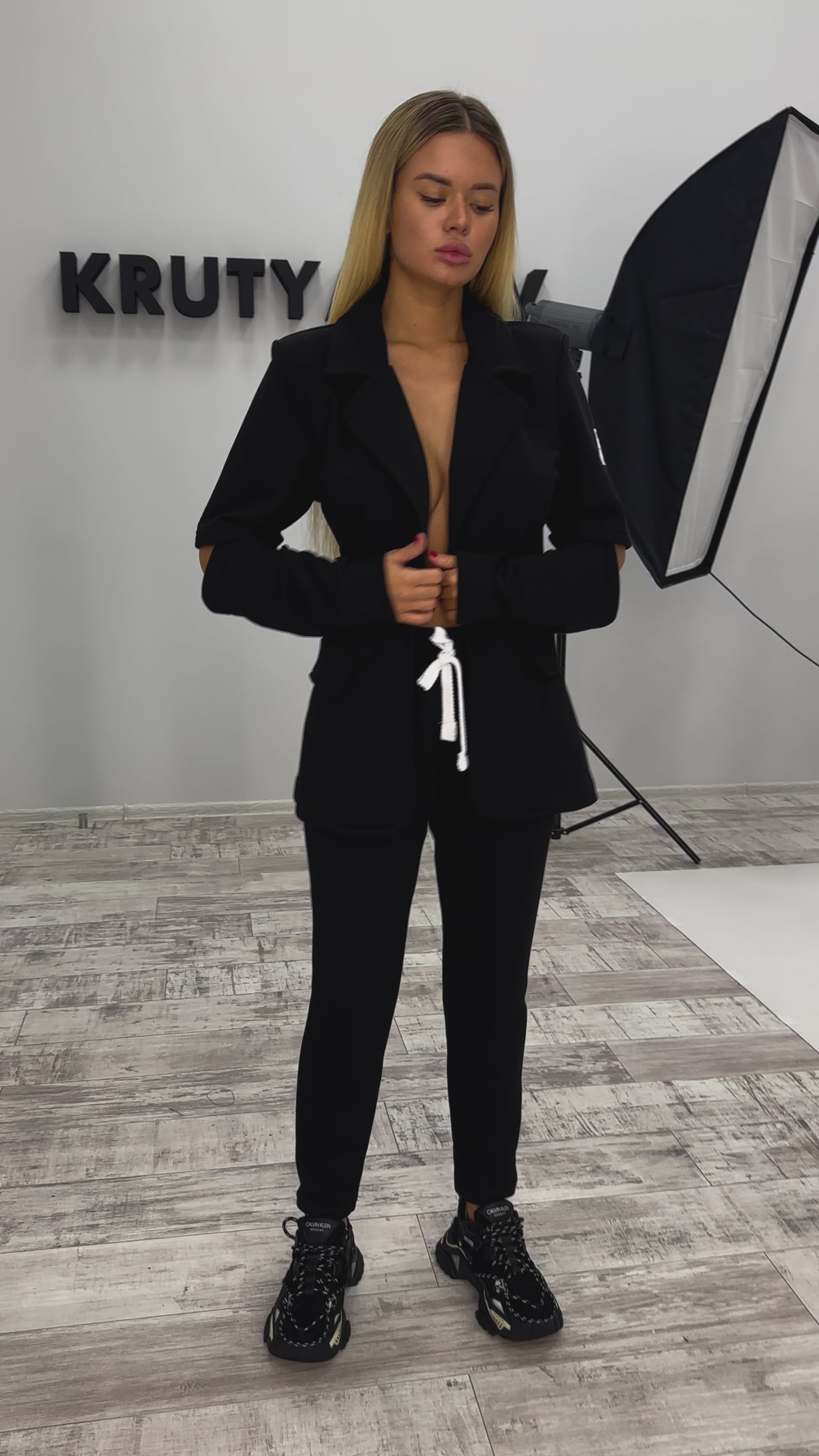 Women’s Jogger Suit – Classy Black