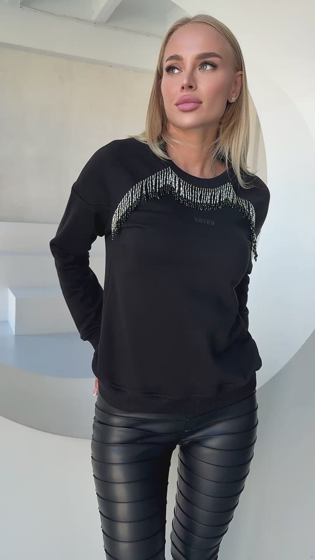 WOMEN’S SWEATSHIRT LIMA — BLACK