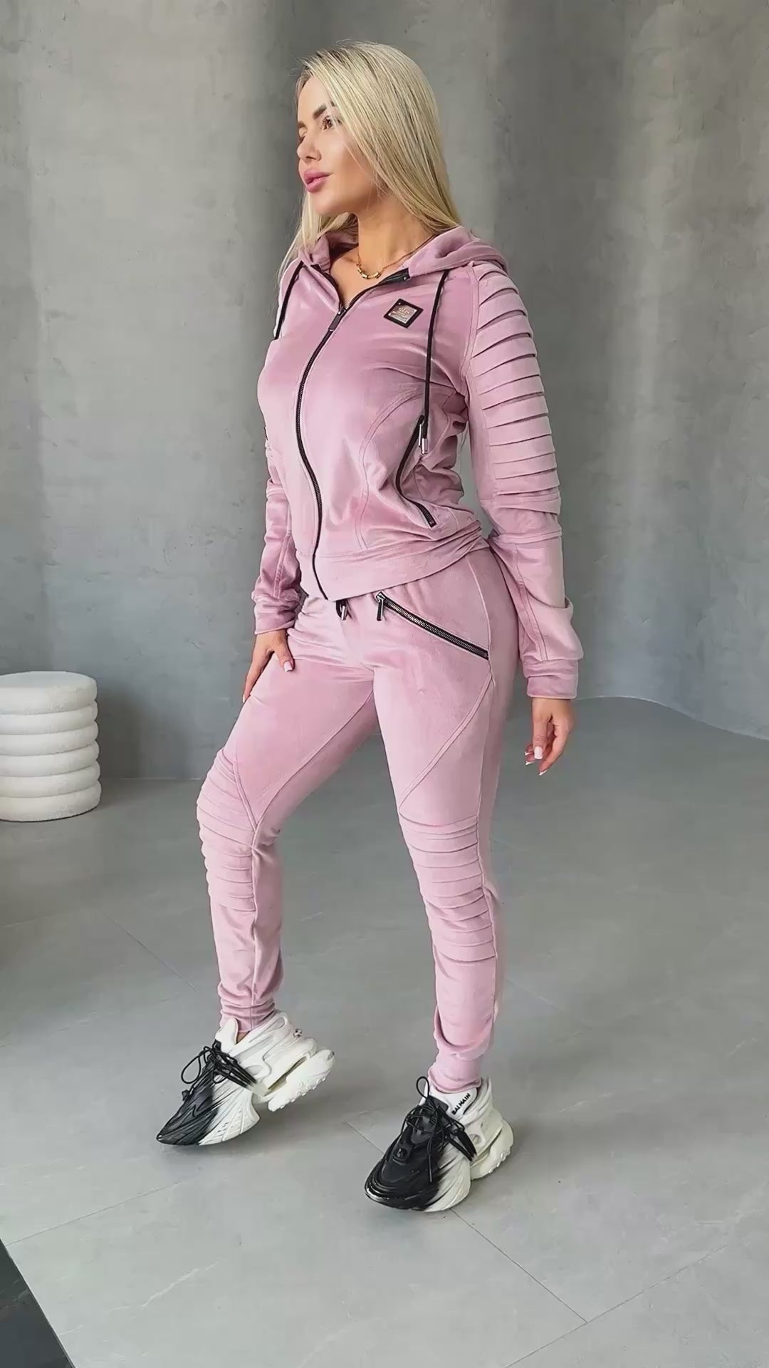 Women’s Velour Tracksuit – Relief Pink