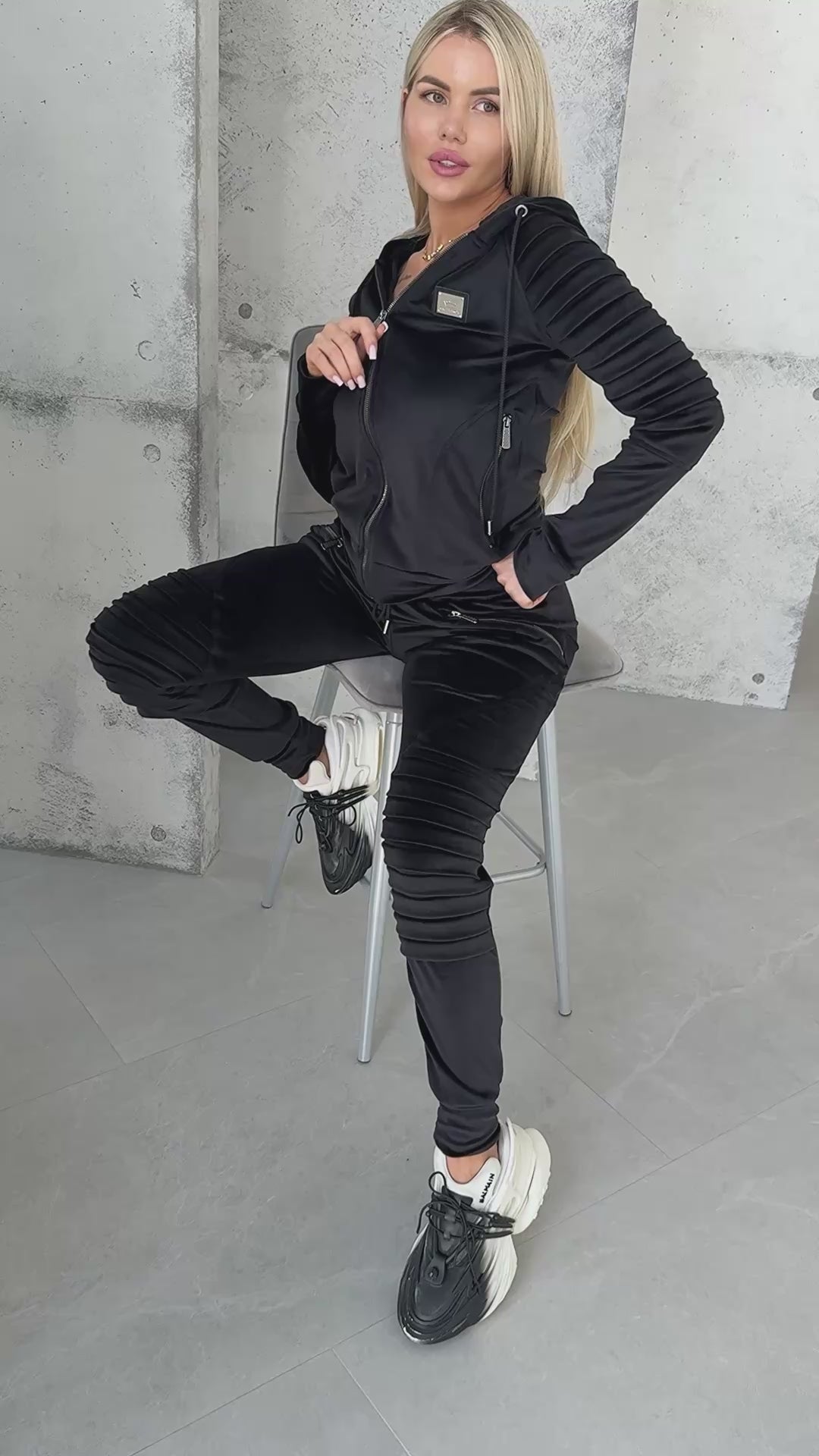Women’s Velour Tracksuit – Relief Black