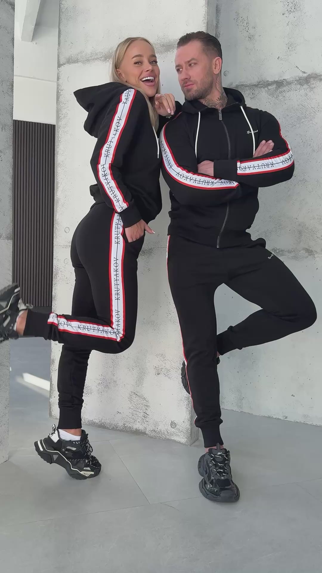 COUPLE KNIT TRACKSUITS STRIPES – BLACK