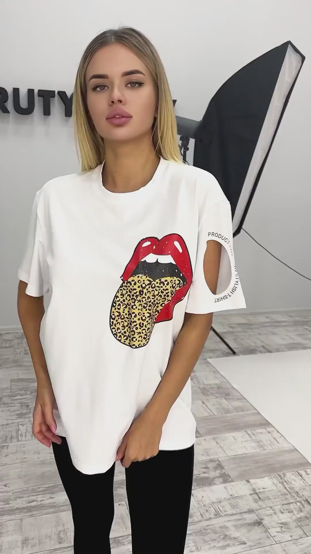 Women’s T-Shirt Lips Leo White