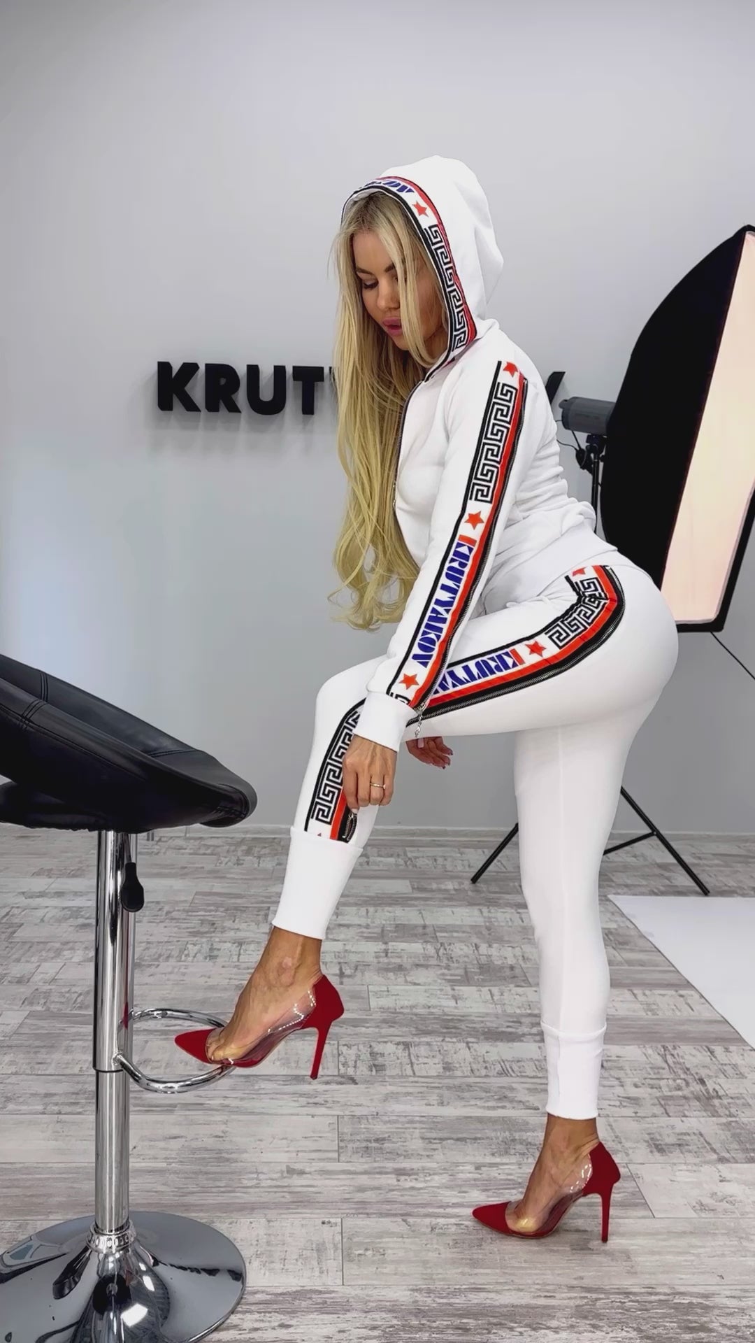 Women’s Cotton Zip-Detail Tracksuit – Istra White