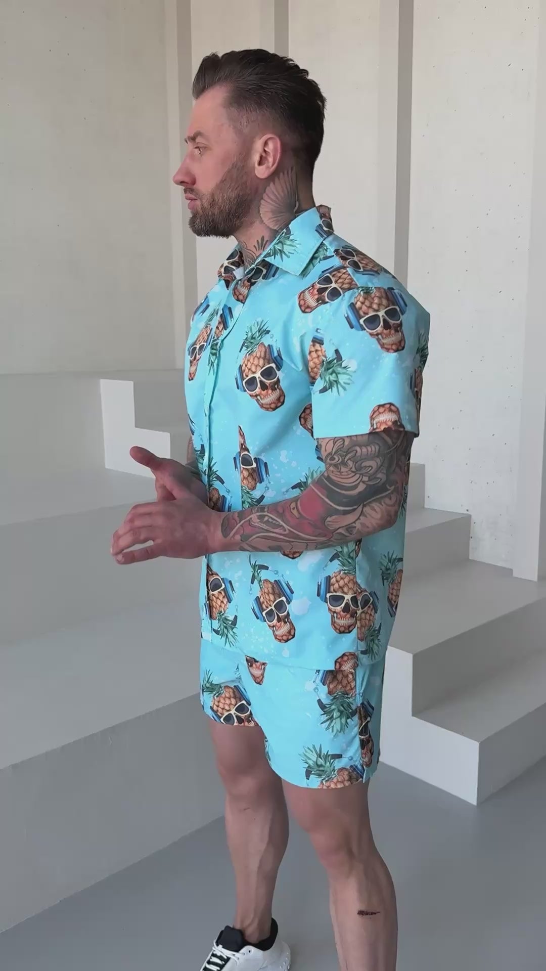 Men’s Beach Set Pineapple Skulls – Sky Blue